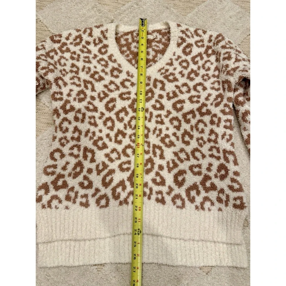 UGG Cecilia Natural Leopard Blush Animal Print Ivory V-Neck Plush Soft Sweater S - Picture 4 of 8